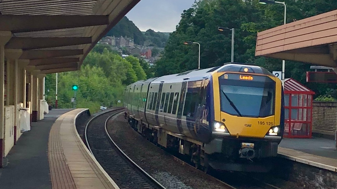 More carriages needed to cope with crowds